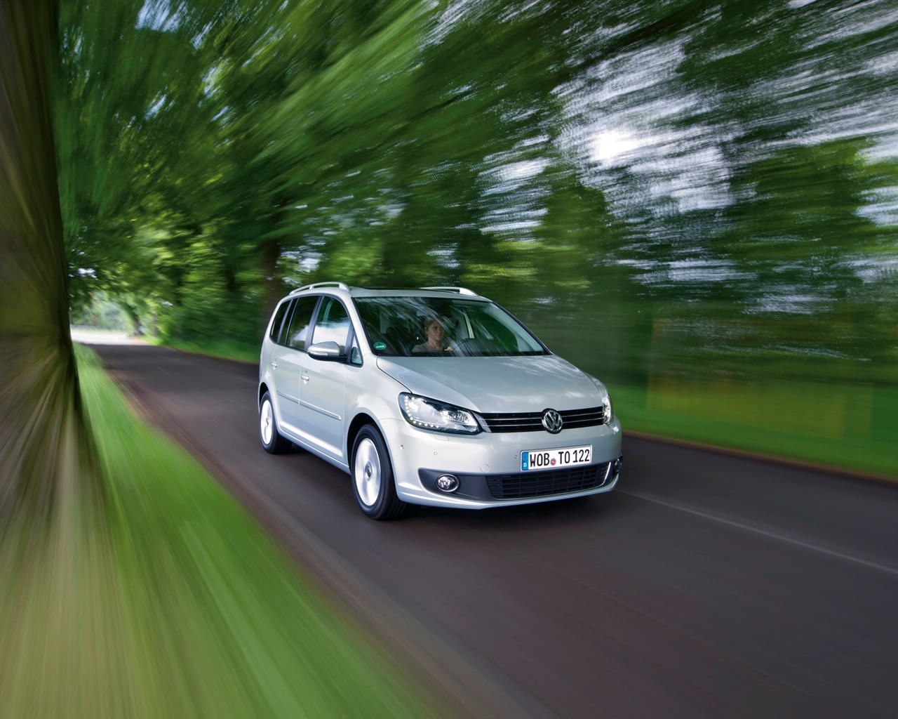 Volkswagen Touran TDI - 2010 HD wallpaper #5 - 1280x1024