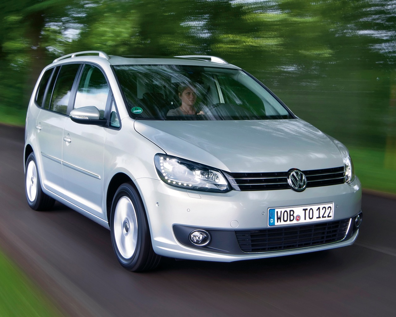 Volkswagen Touran TDI - 2010 HD tapetu #6 - 1280x1024
