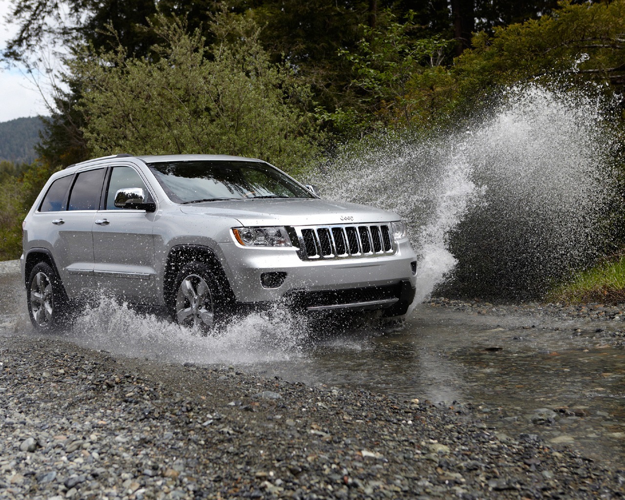 Jeep Grand Cherokee - 2011 HD wallpaper #10 - 1280x1024