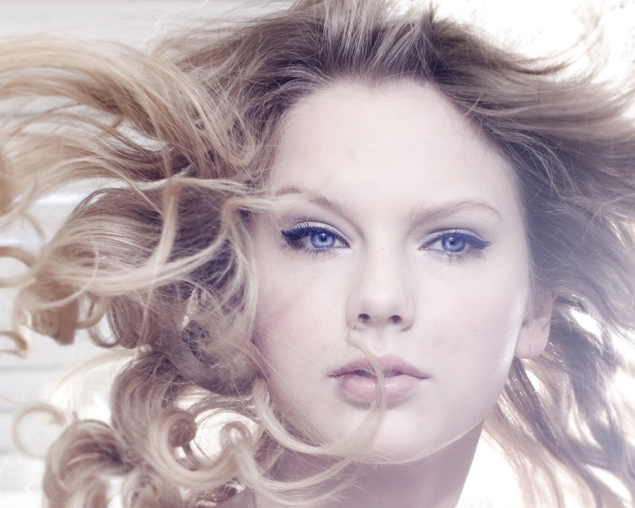 Taylor Swift beautiful wallpaper (2) #5 - 1280x1024
