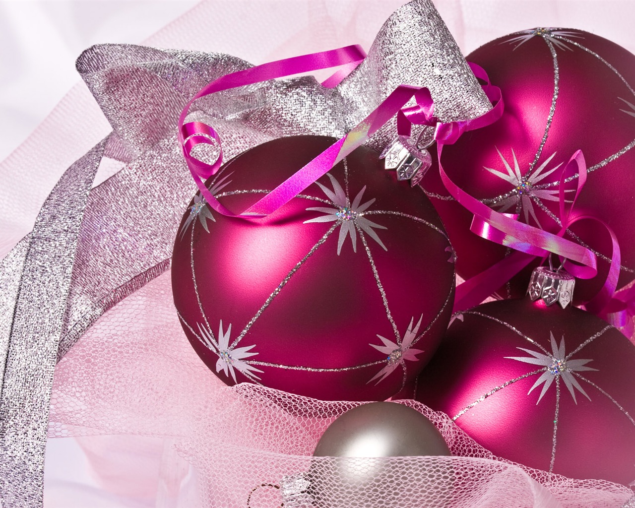 Christmas balls wallpaper (7) #2 - 1280x1024