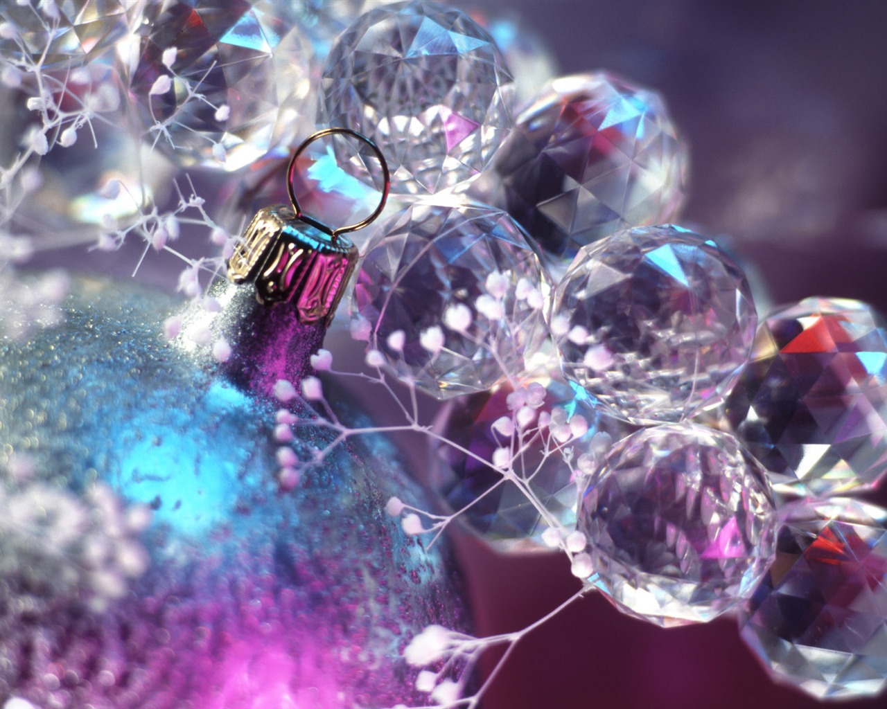 Christmas balls wallpaper (8) #3 - 1280x1024