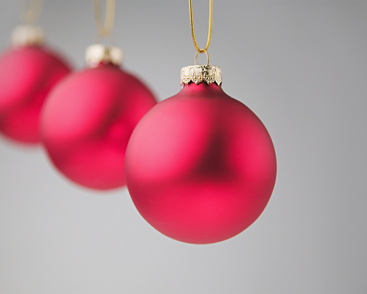 Christmas balls wallpaper (8) #15 - 1280x1024