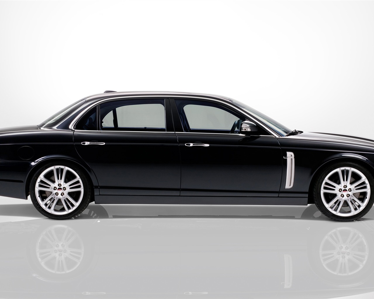 Jaguar XJ Portfolio - 2009 HD wallpaper #13 - 1280x1024