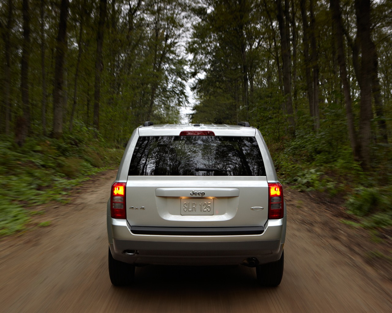 Jeep Patriot - 2011 HD tapetu #15 - 1280x1024