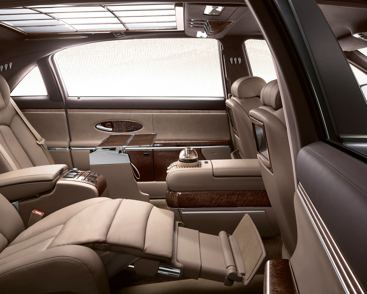 Maybach 62S - 2010 HD tapetu #32 - 1280x1024