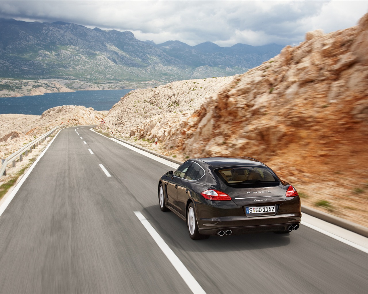 Porsche Panamera S - 2009 HD tapetu #8 - 1280x1024