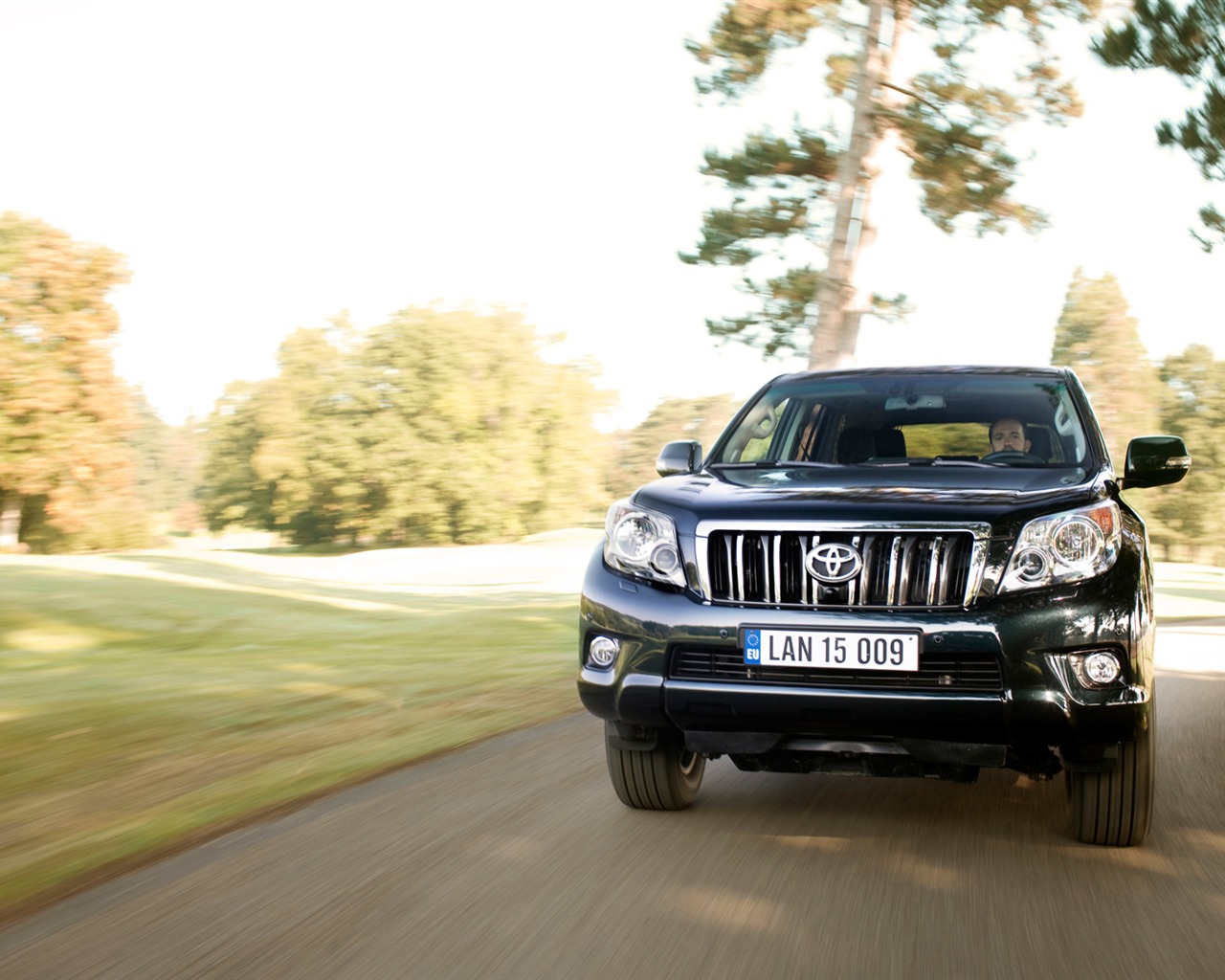 Toyota Land Cruiser Prado - 2009 HD wallpaper #9 - 1280x1024