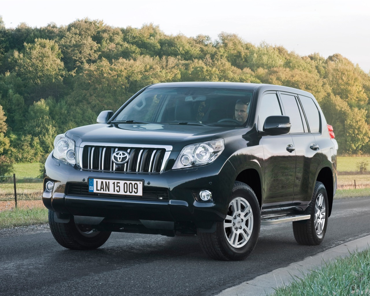 Toyota Land Cruiser Prado - 2009 HD tapetu #15 - 1280x1024