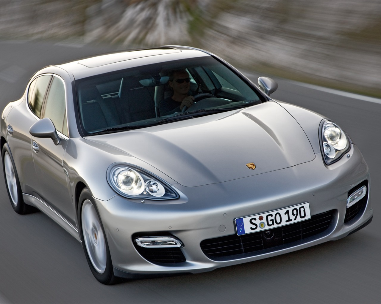 Porsche Panamera Turbo - 2009 保时捷18 - 1280x1024