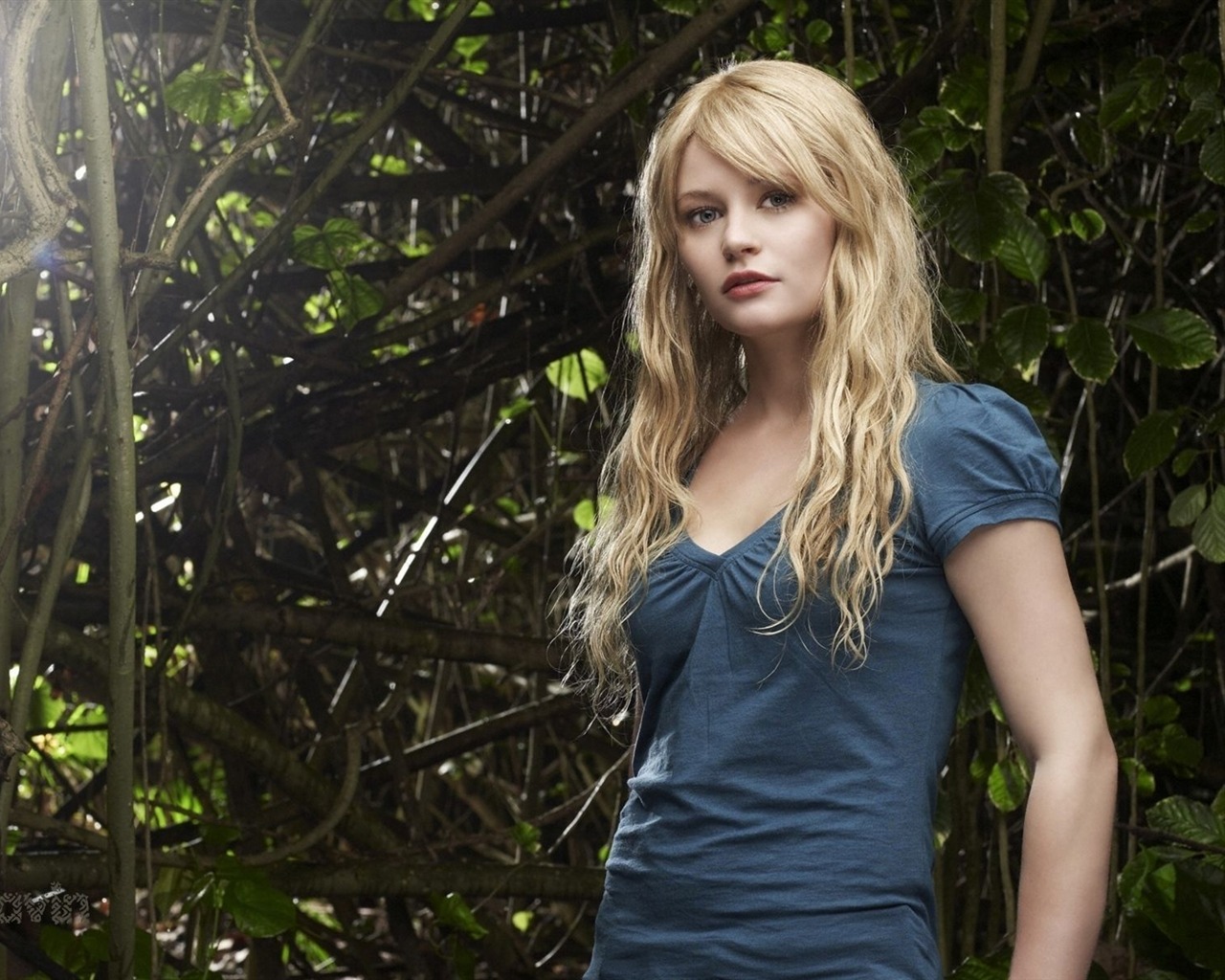 Emilie De Ravin beautiful wallpaper #6 - 1280x1024
