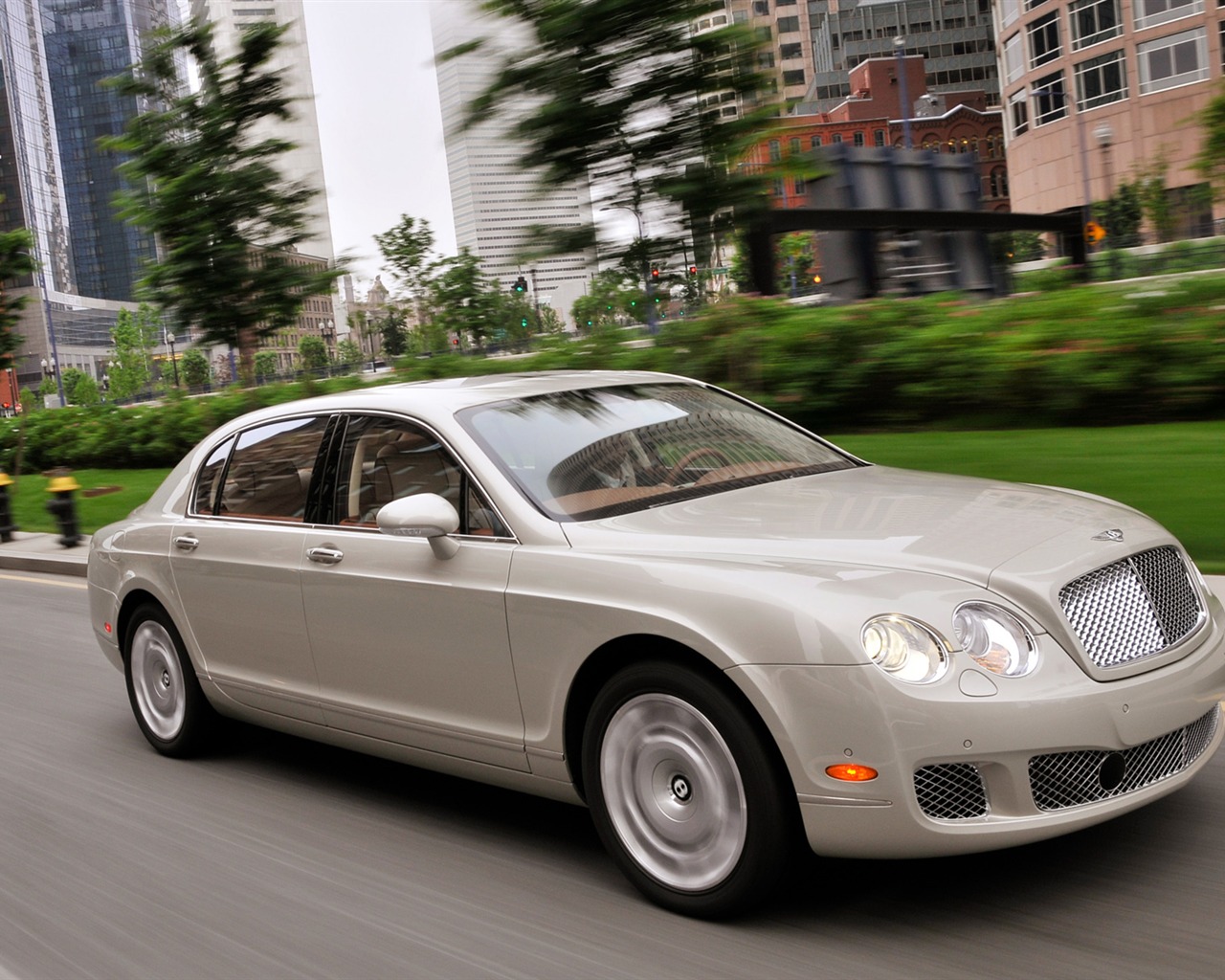Bentley Continental Flying Spur - 2008 HD tapetu #1 - 1280x1024