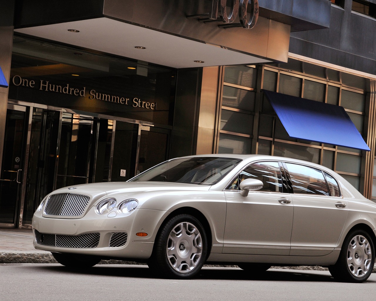 Bentley Continental Flying Spur - 2008 HD tapetu #4 - 1280x1024