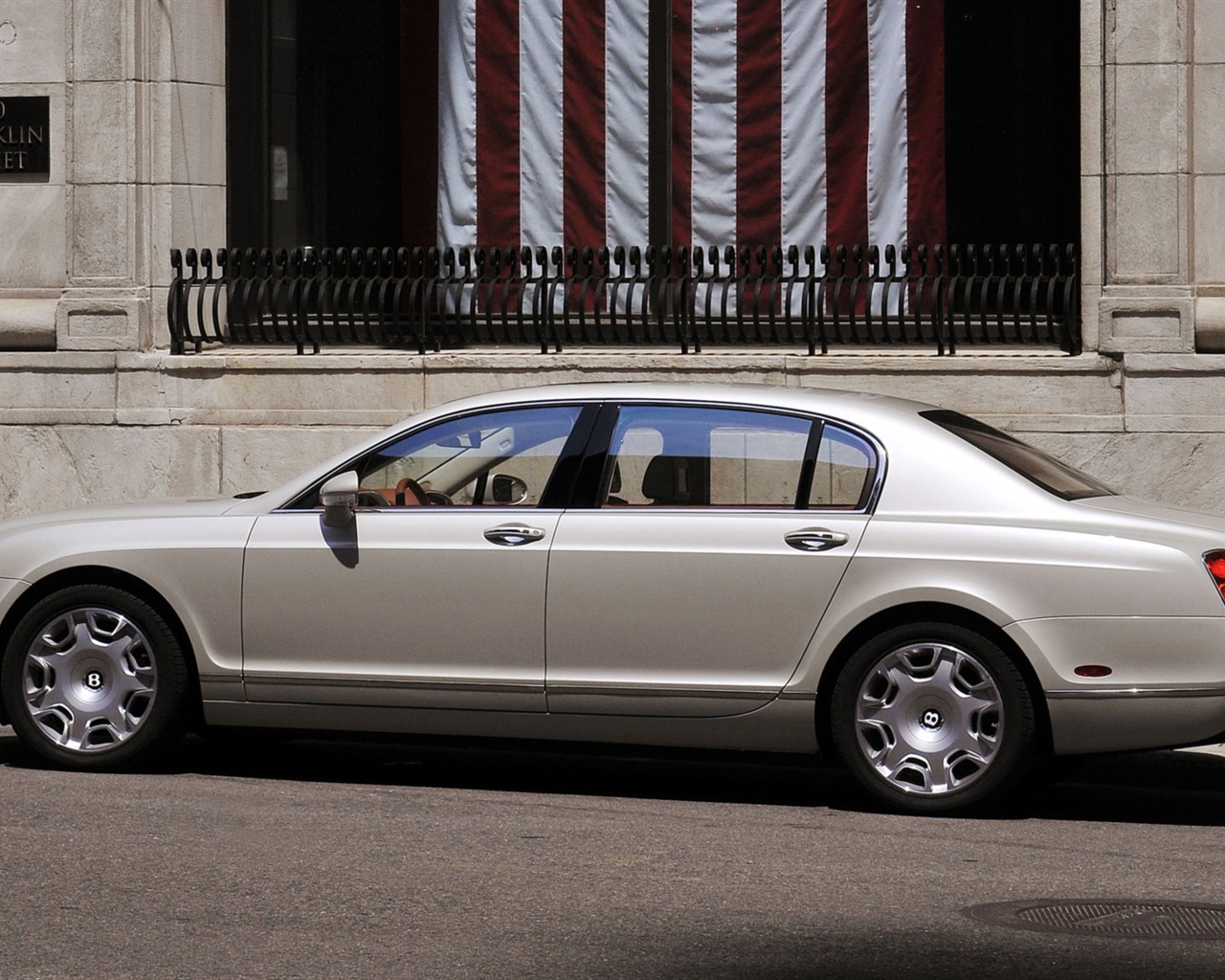 Bentley Continental Flying Spur - 2008 HD tapetu #12 - 1280x1024