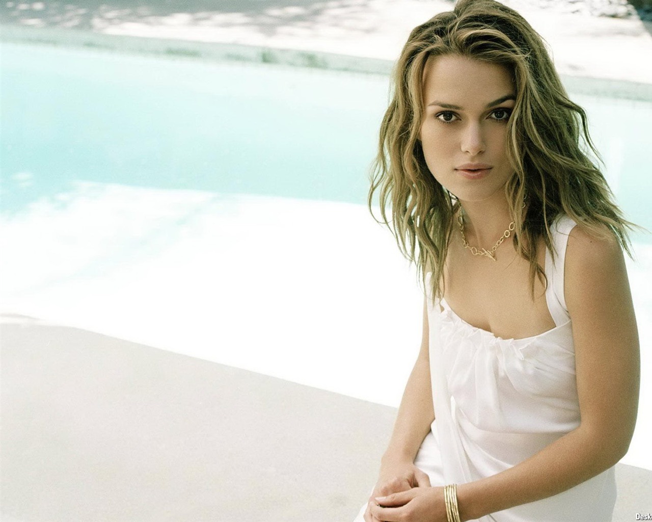Keira Knightley beautiful wallpaper (2) #27 - 1280x1024