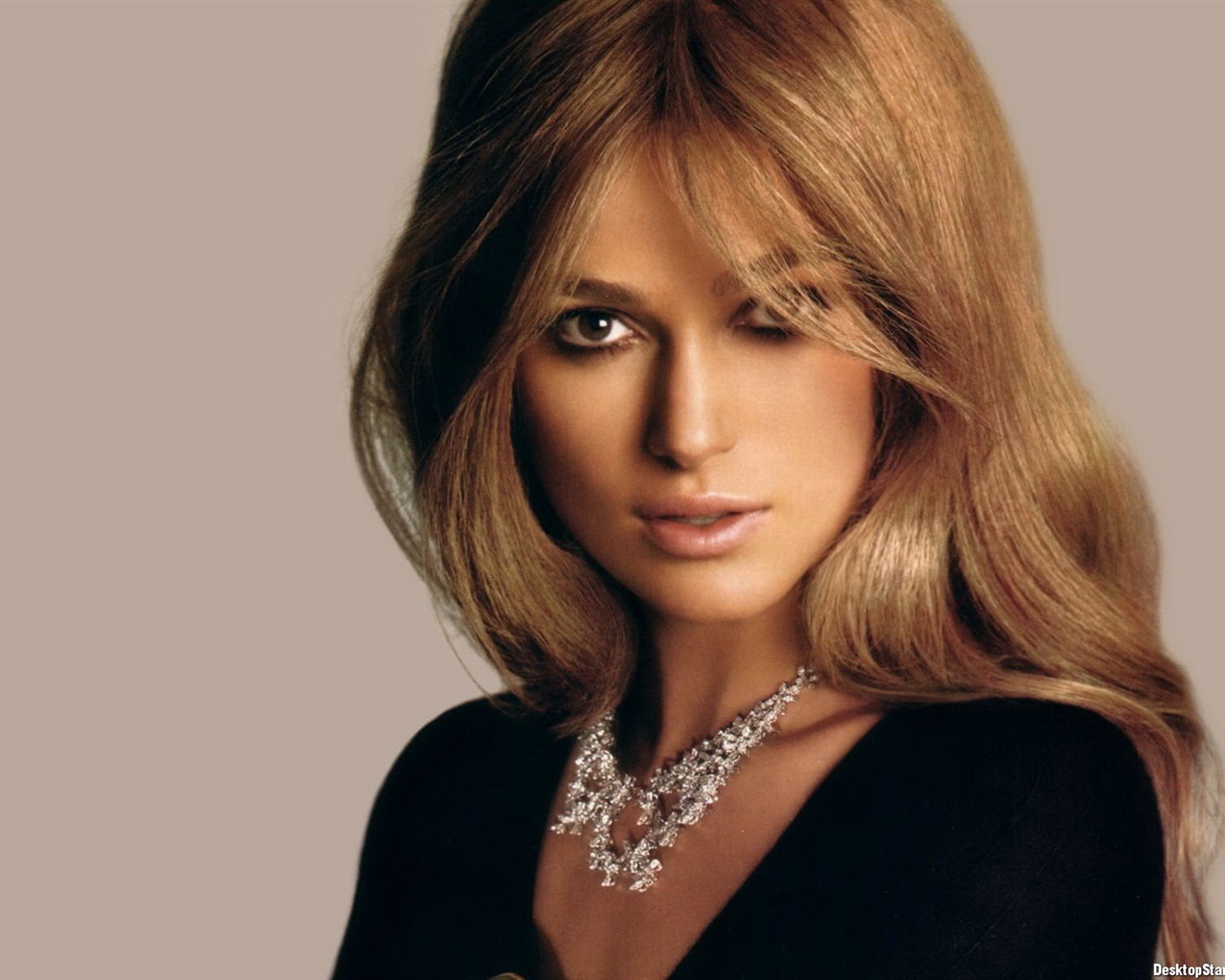 Keira Knightley krásná tapeta (2) #31 - 1280x1024