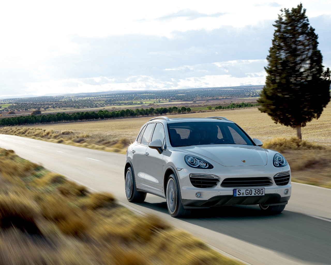 Porsche Cayenne S Hybrid - 2010 HD tapetu #8 - 1280x1024