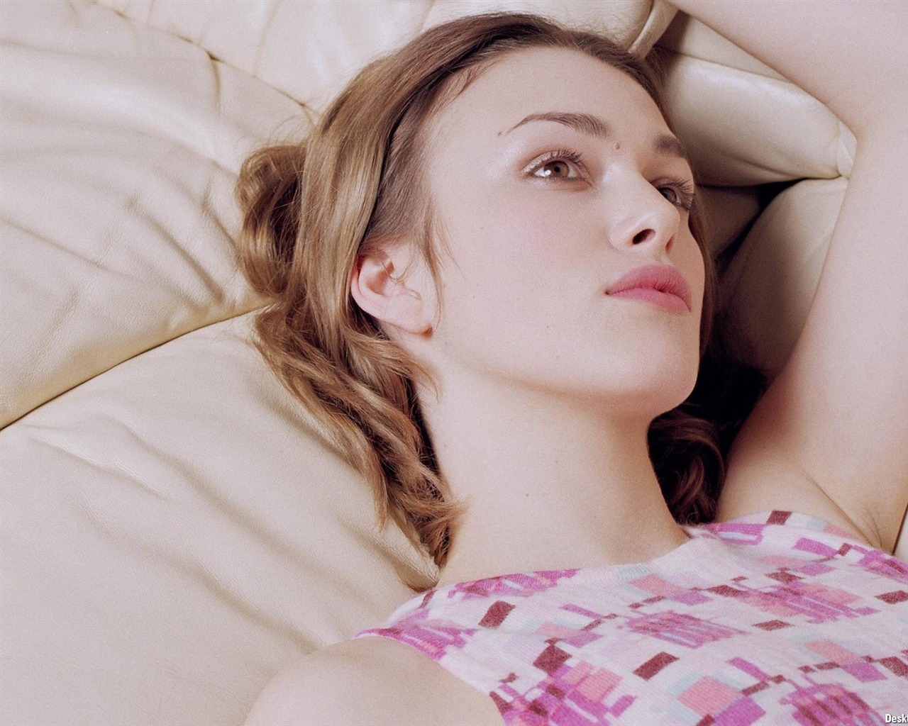 Keira Knightley beautiful wallpaper (4) #5 - 1280x1024
