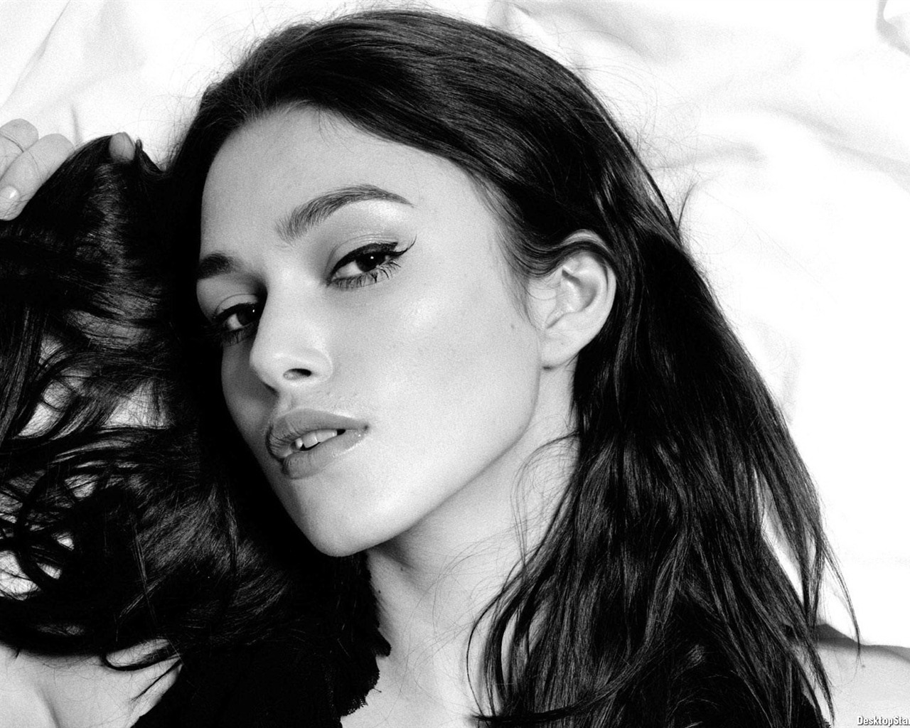 Keira Knightley krásná tapeta (4) #23 - 1280x1024