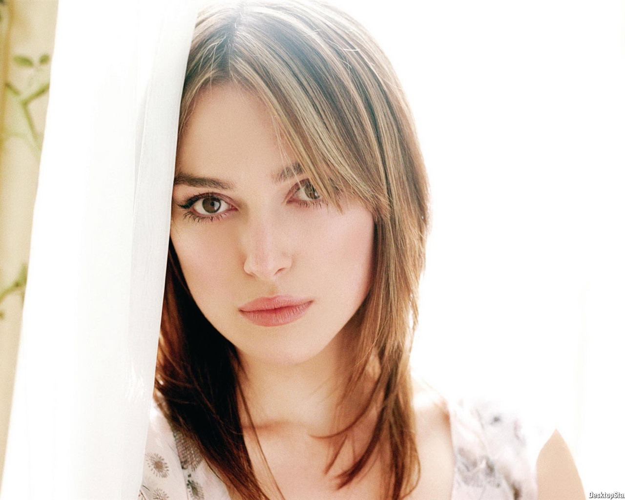 Keira Knightley krásná tapeta (4) #34 - 1280x1024