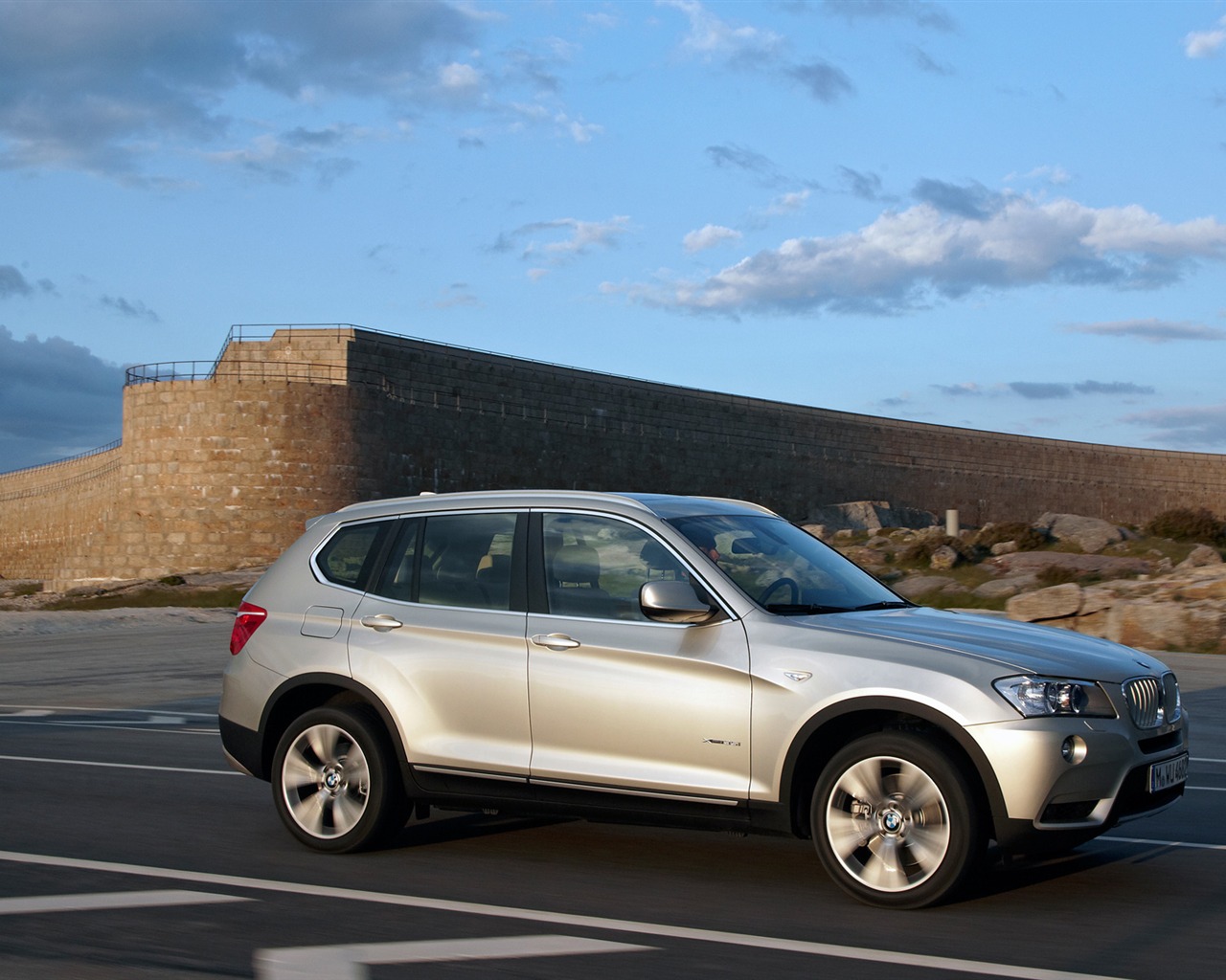 BMW X3 xDrive35i - 2010 (1) #24 - 1280x1024