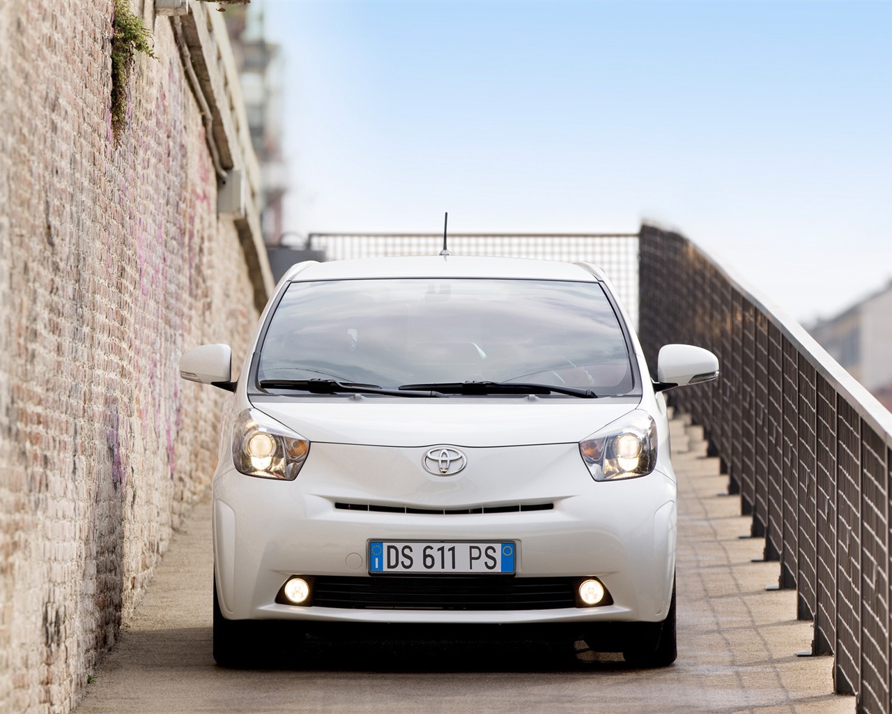 Toyota iQ - 2009 HD tapetu (1) #33 - 1280x1024
