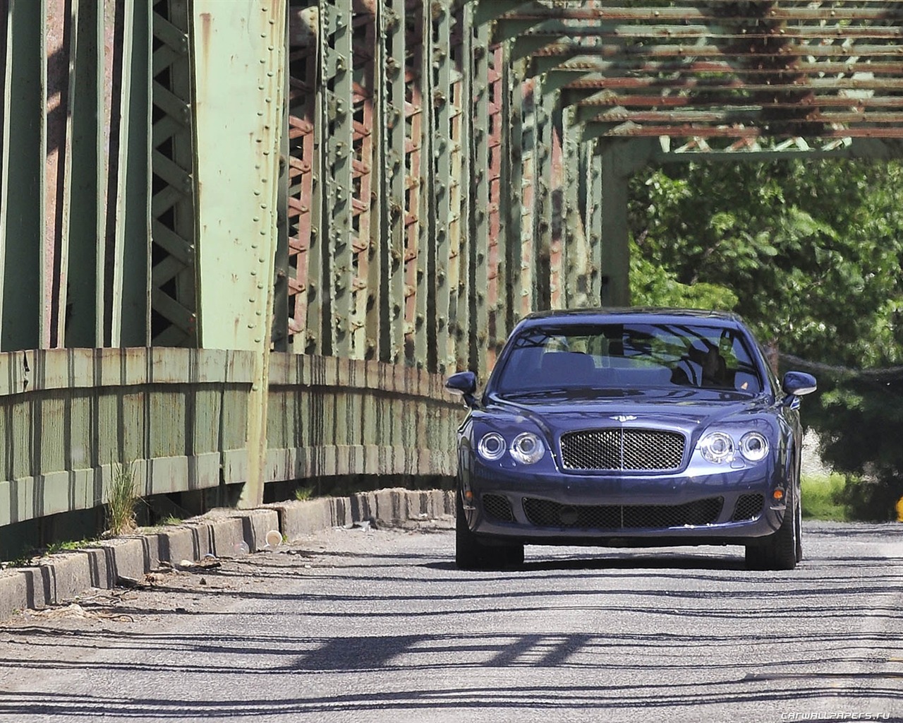 Bentley Continental Flying Spur Speed - 2008 HD wallpaper #8 - 1280x1024