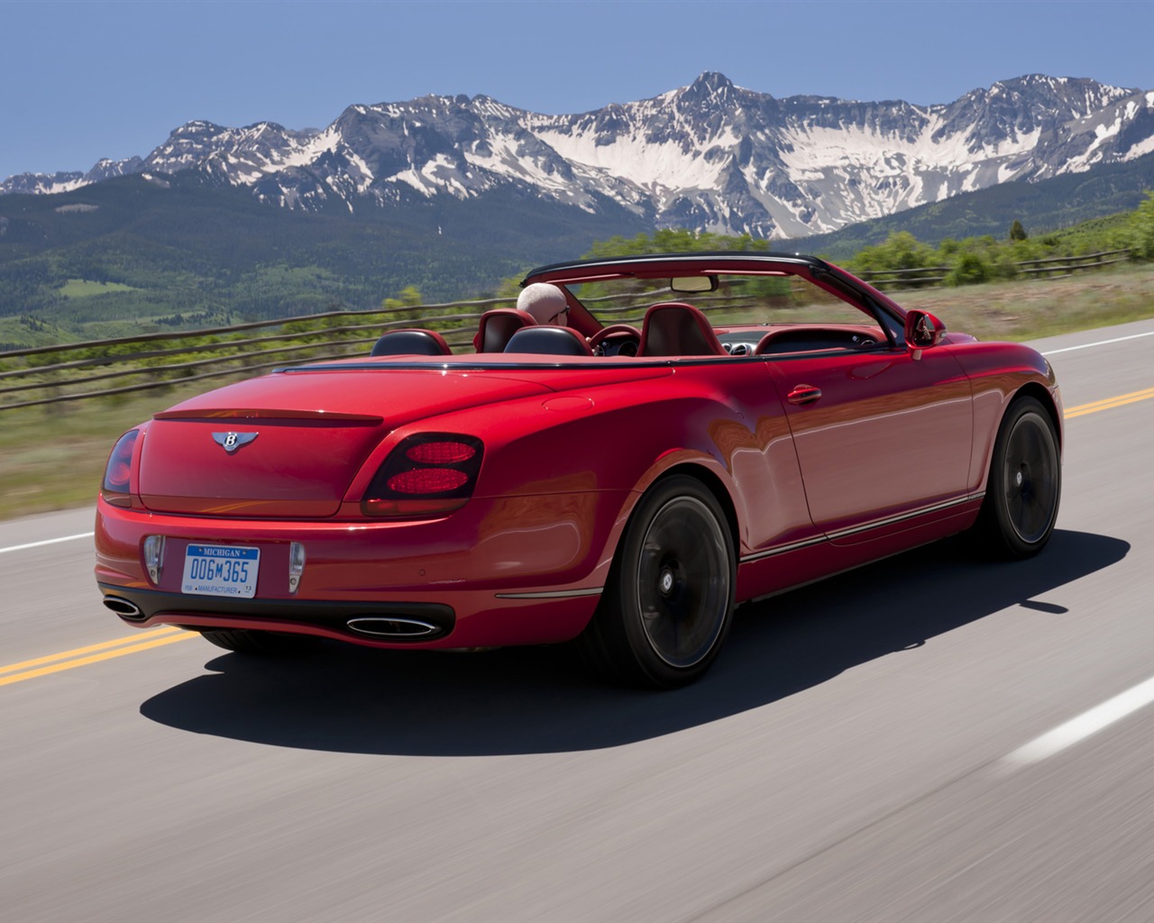 Bentley Continental Supersports Convertible - 2010 HD wallpaper #9 - 1280x1024