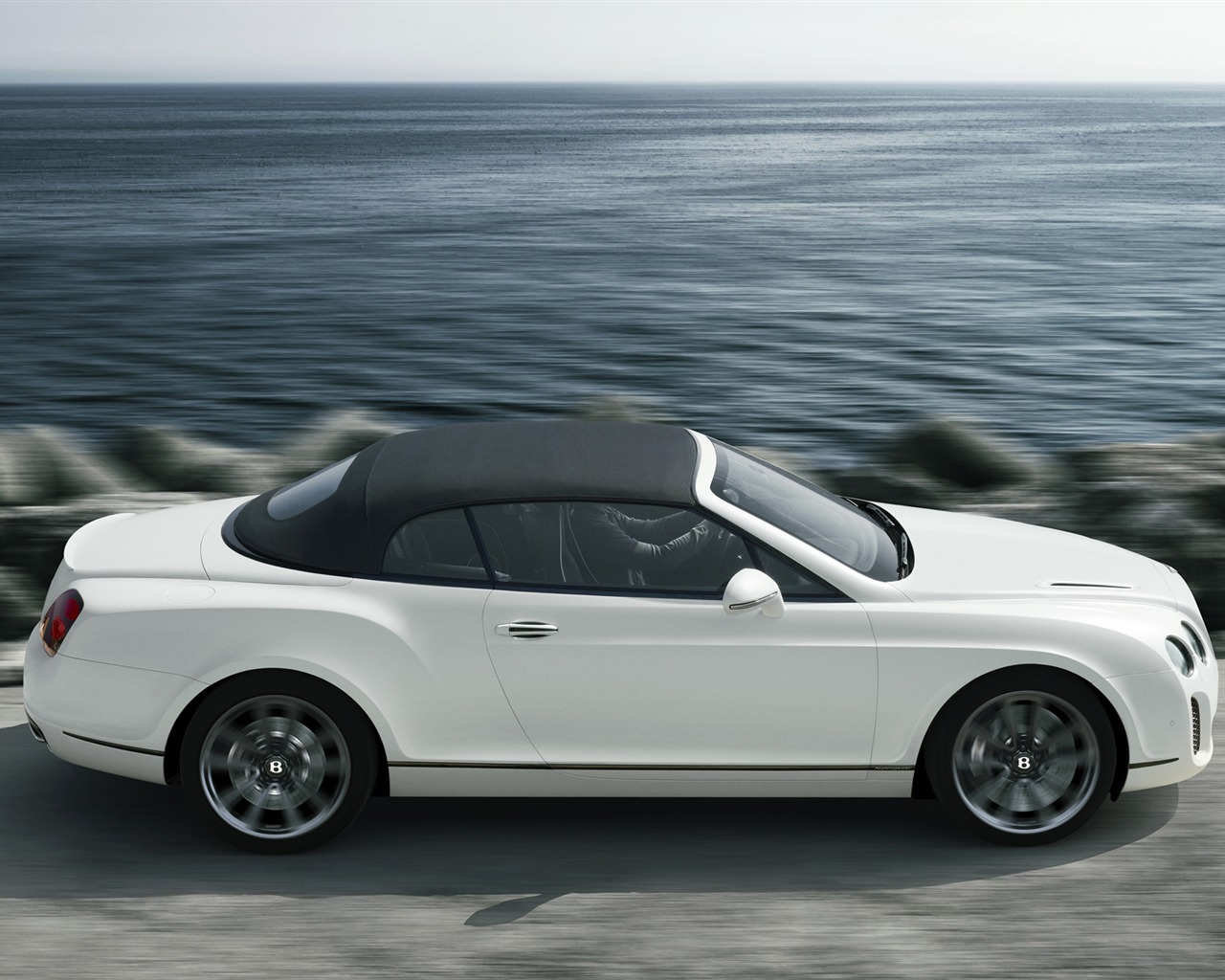 Bentley Continental Supersports Cabrio - 2010 HD tapetu #32 - 1280x1024