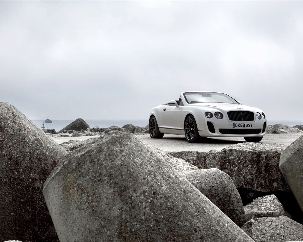Bentley Continental Supersports Cabrio - 2010 HD tapetu #34 - 1280x1024