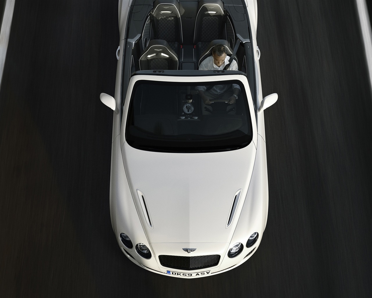 Bentley Continental Supersports Convertible - 2010 fonds d'écran HD #44 - 1280x1024