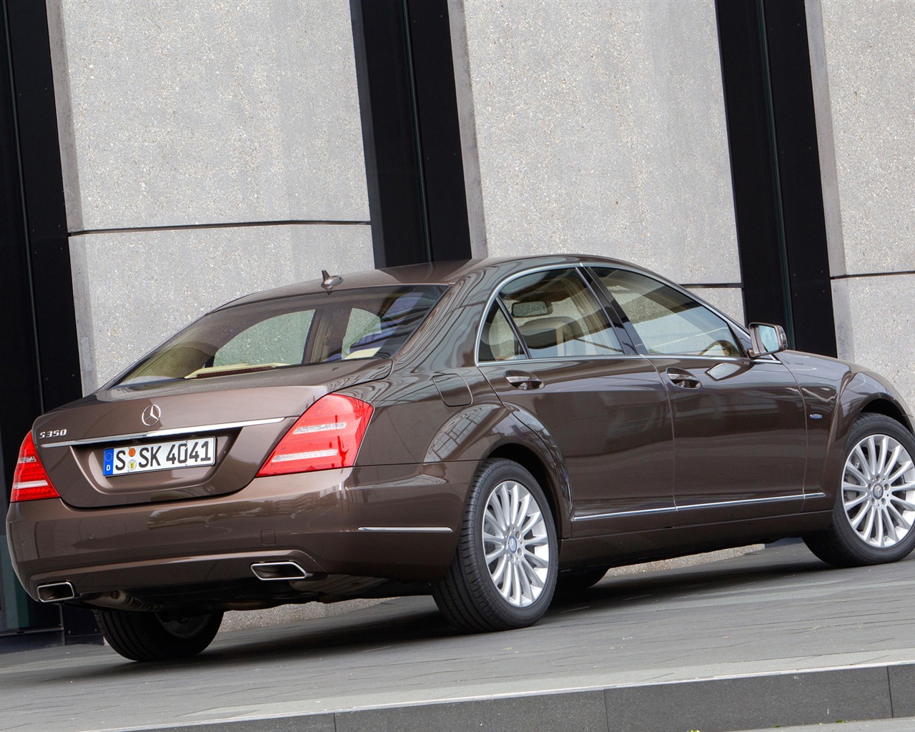 Mercedes-Benz S350 BlueEFFICIENCY BlueTEC - 2010 HD tapetu #3 - 1280x1024