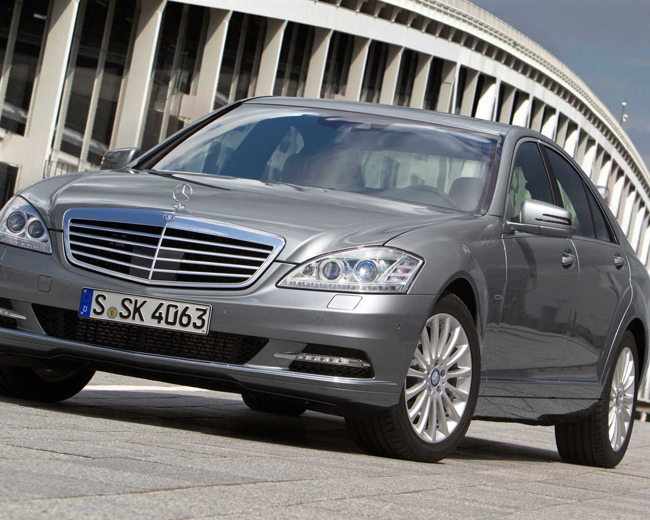 Mercedes-Benz S350 BlueEFFICIENCY BlueTEC - 2010 HD tapetu #10 - 1280x1024