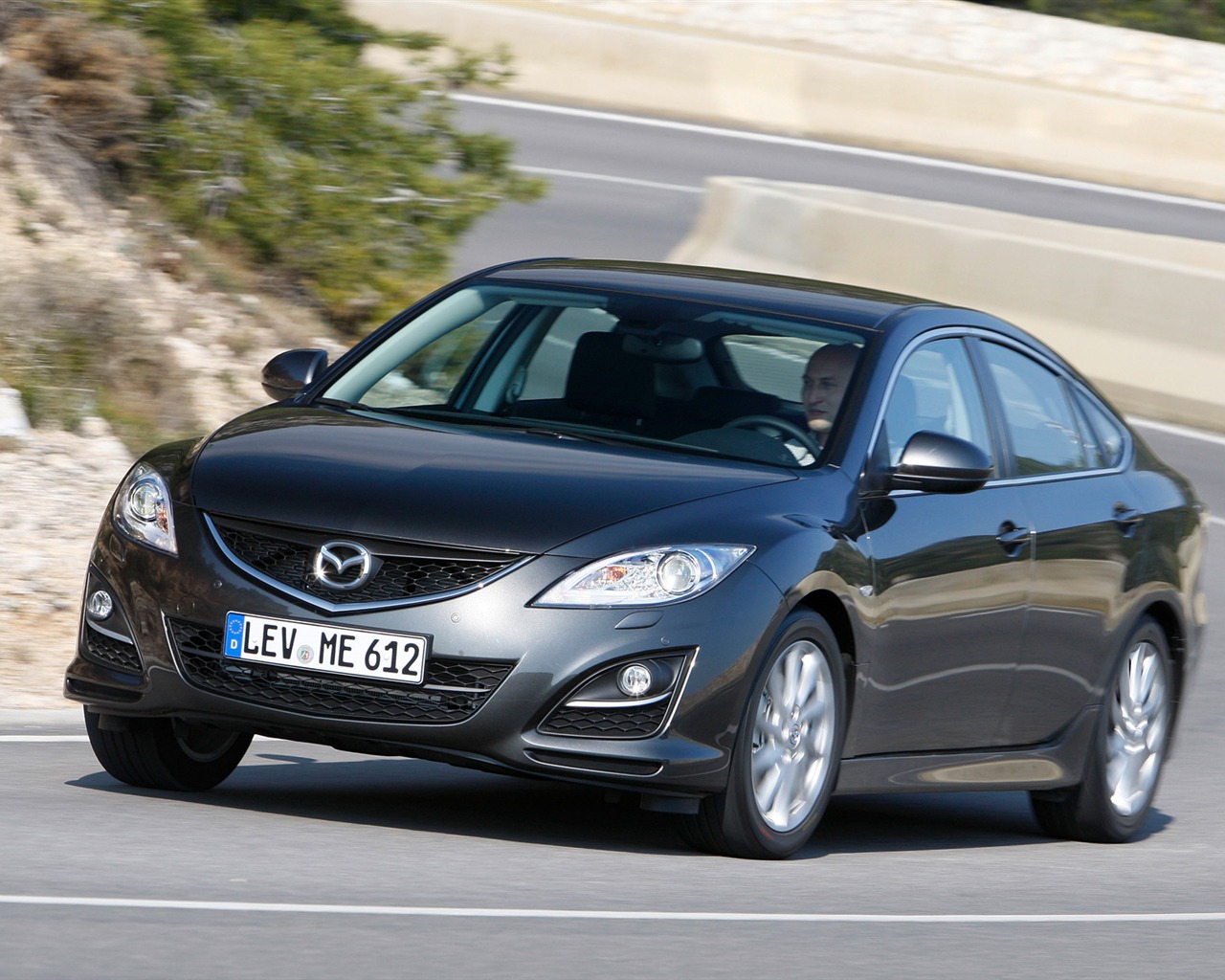 Mazda 6 Hatchback - 2010 马自达5 - 1280x1024