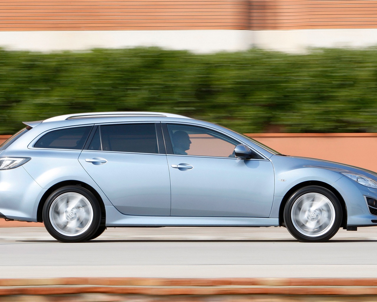 Mazda 6 Wagon Sport - 2010 马自达15 - 1280x1024