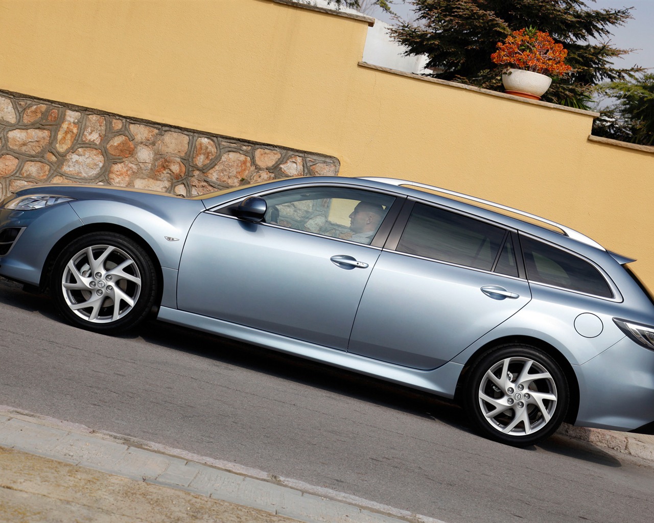 Mazda 6 Kombi Sport - 2010 HD tapetu #16 - 1280x1024