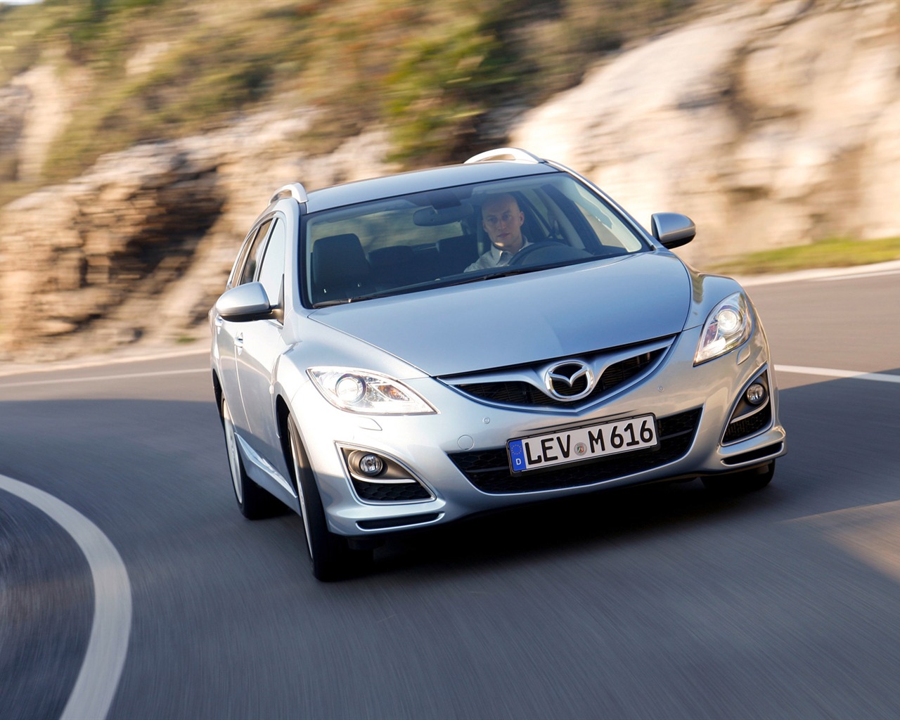 Mazda 6 Kombi Sport - 2010 HD tapetu #24 - 1280x1024