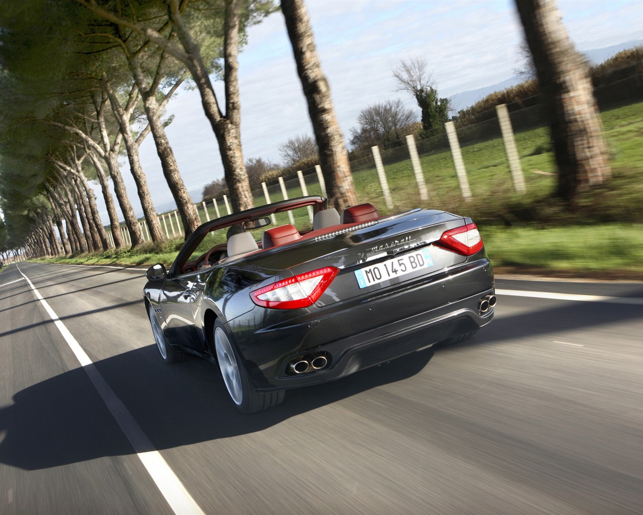 Maserati GranCabrio - 2010 HD wallpaper #3 - 1280x1024