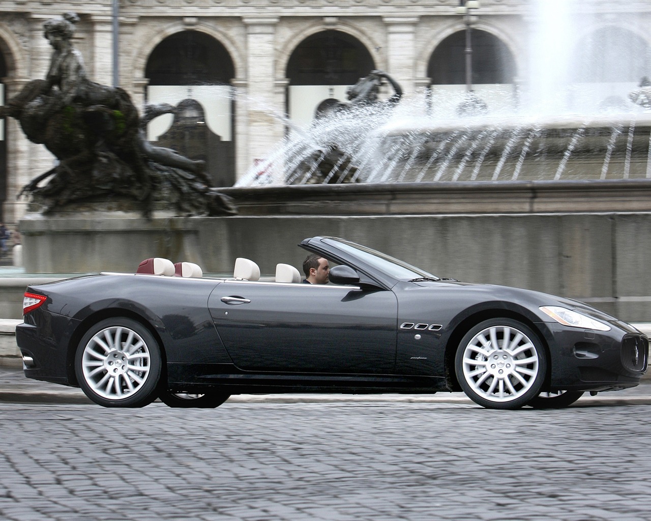 Maserati GranCabrio - 2010 fonds d'écran HD #20 - 1280x1024