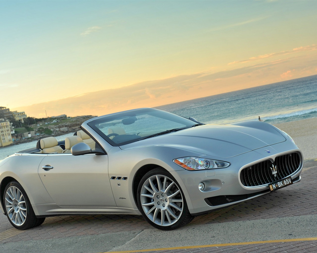 Maserati GranCabrio - 2010 HD tapetu #27 - 1280x1024