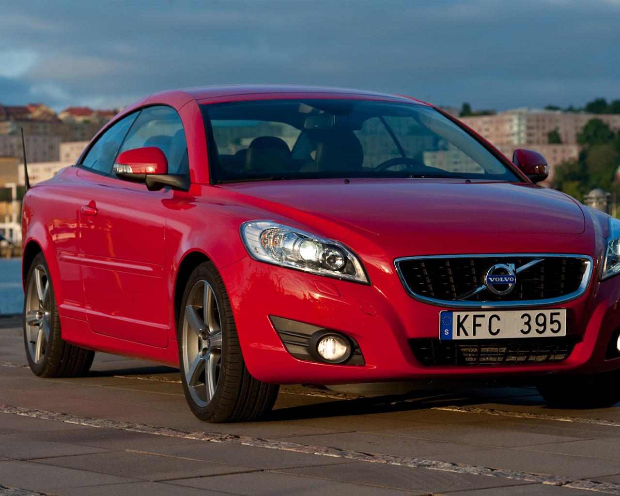 Volvo C70 - 2011 HD wallpaper #7 - 1280x1024