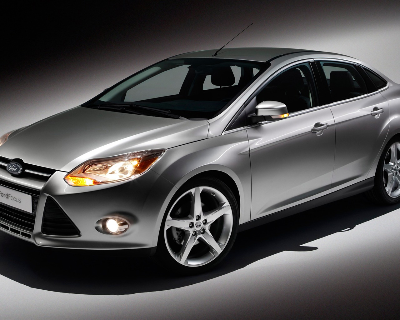 Ford Focus Sedan - 2011 HD tapetu #1 - 1280x1024