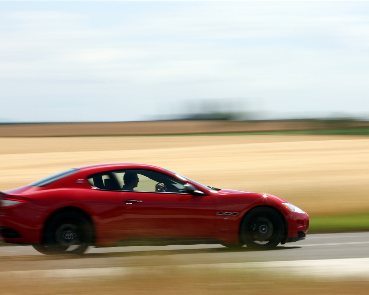 Maserati GranTurismo - 2010 HD tapetu #6 - 1280x1024