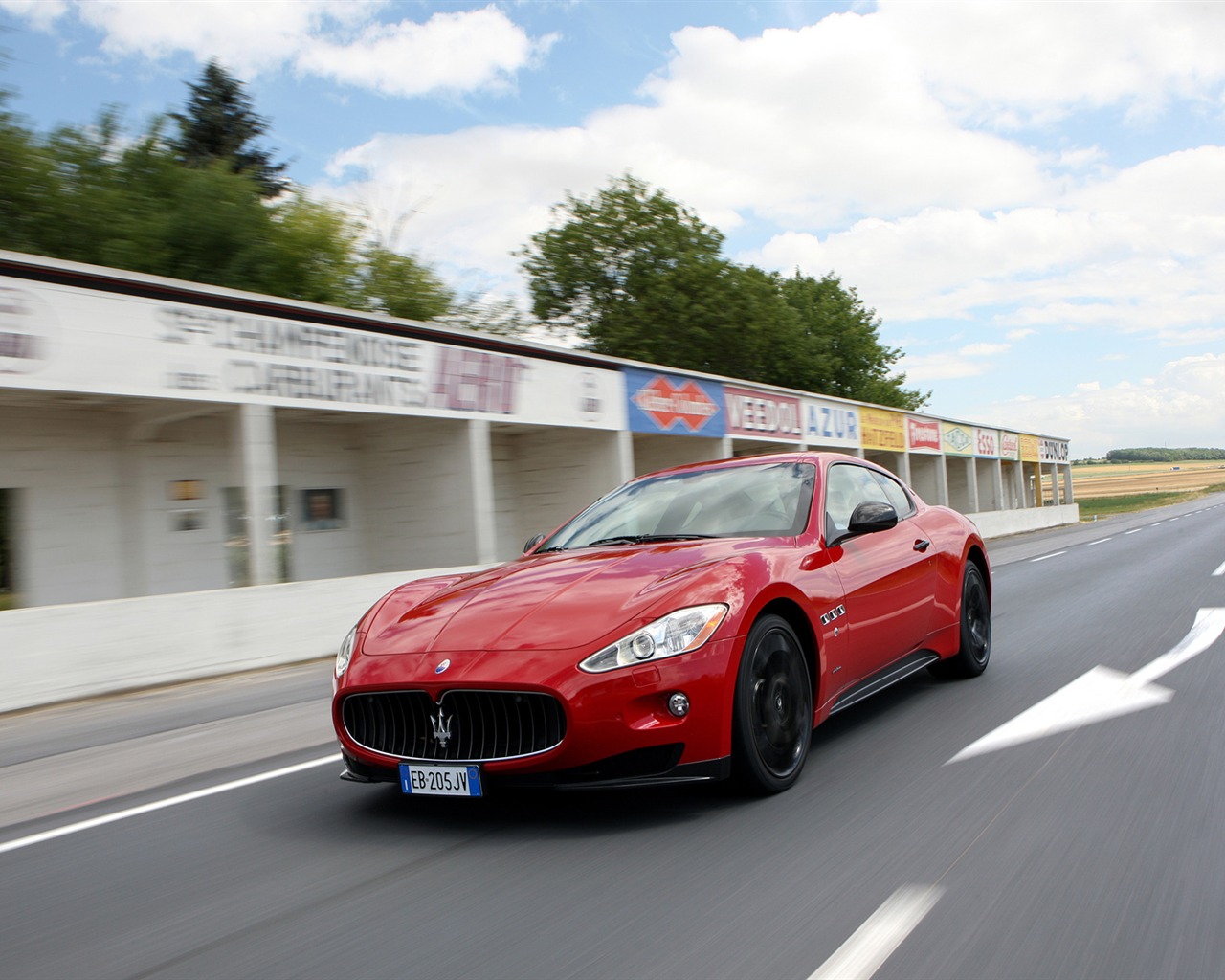 Maserati GranTurismo - 2010 HD tapetu #9 - 1280x1024