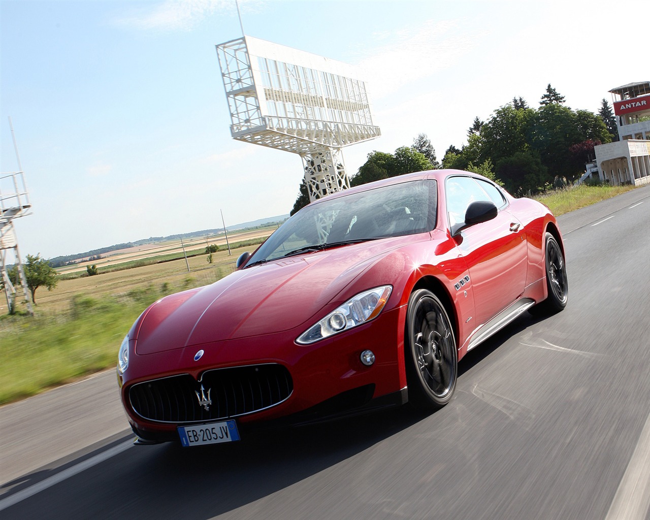 Maserati GranTurismo - 2010 HD tapetu #11 - 1280x1024