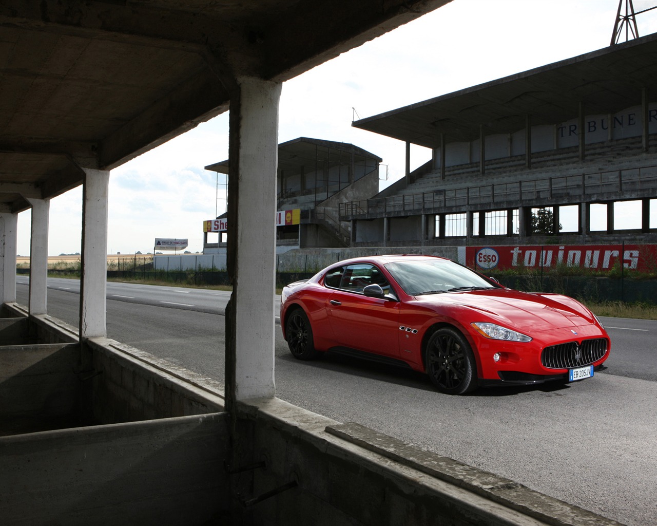 Maserati GranTurismo - 2010의 HD 벽지 #17 - 1280x1024