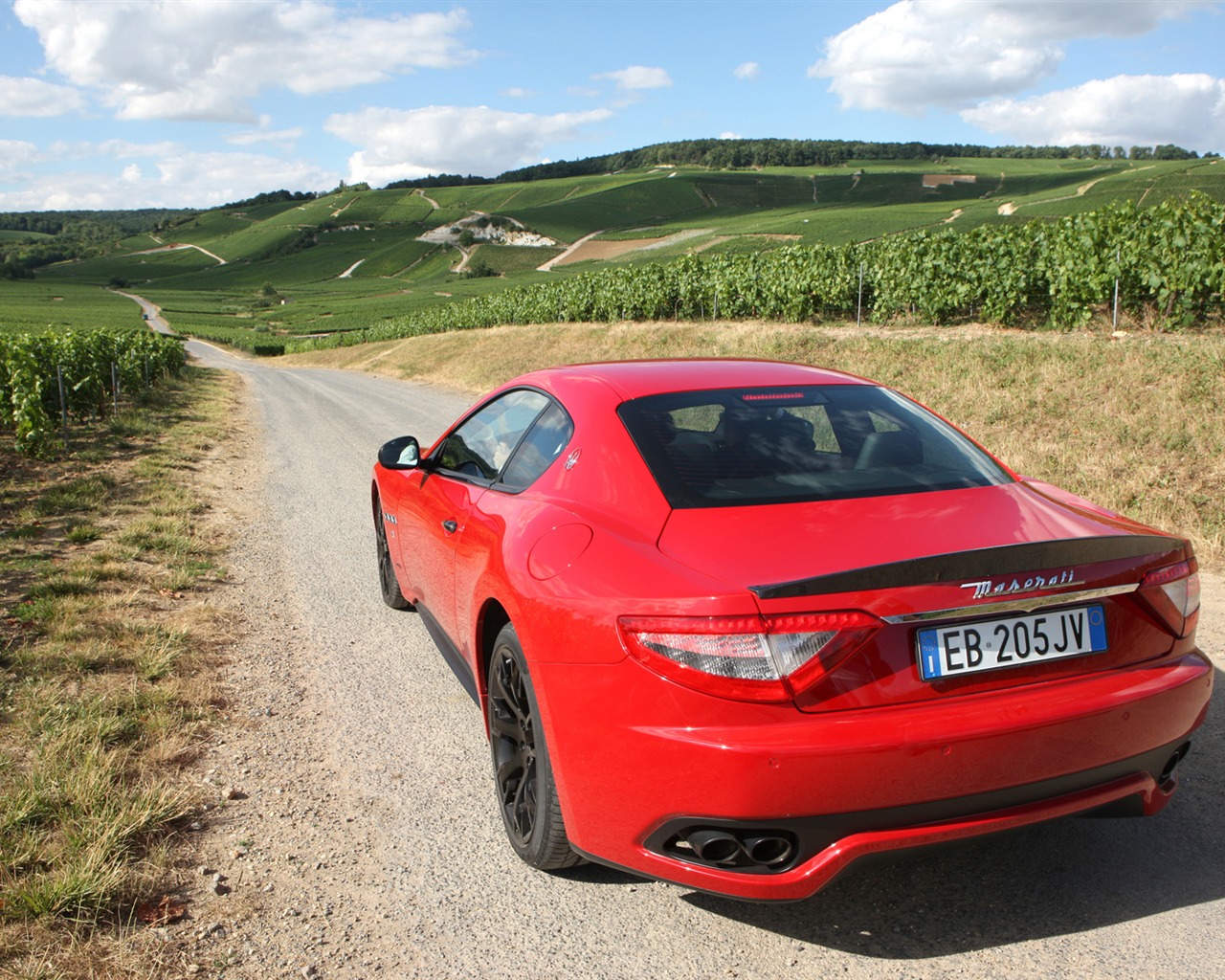 Maserati GranTurismo - 2010의 HD 벽지 #21 - 1280x1024