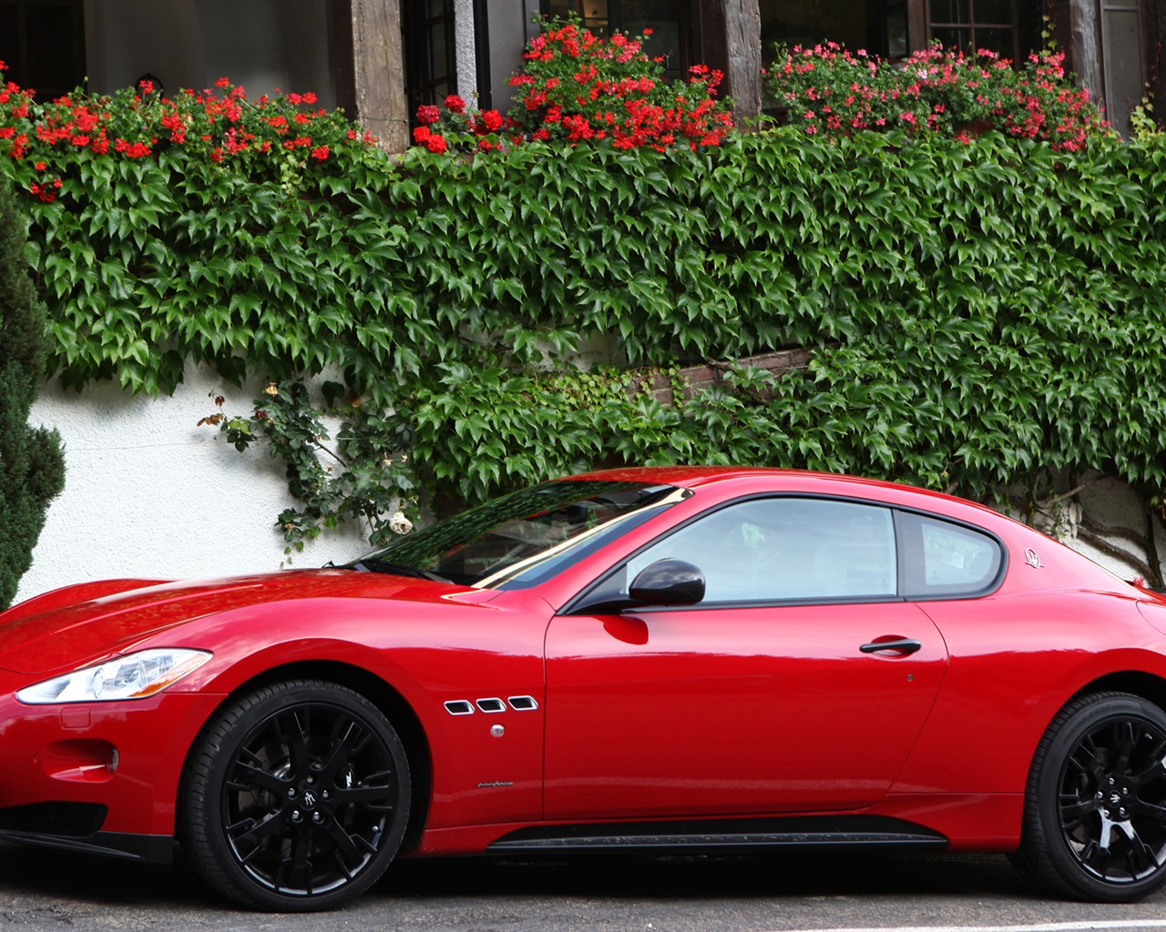 Maserati GranTurismo - 2010의 HD 벽지 #28 - 1280x1024