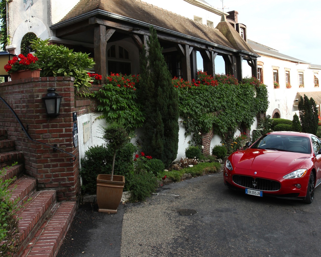 Maserati GranTurismo - 2010의 HD 벽지 #29 - 1280x1024