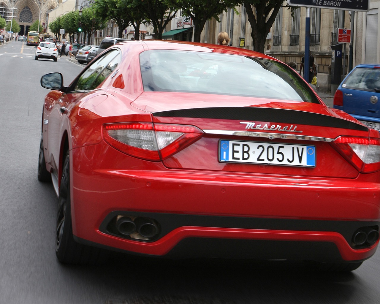 Maserati GranTurismo - 2010 HD tapetu #32 - 1280x1024